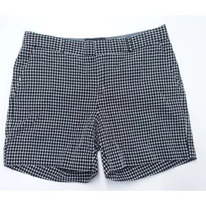 Banana Republic Chino Shorts Women's 8 Polka Dot
100% Cotton Zip Fly